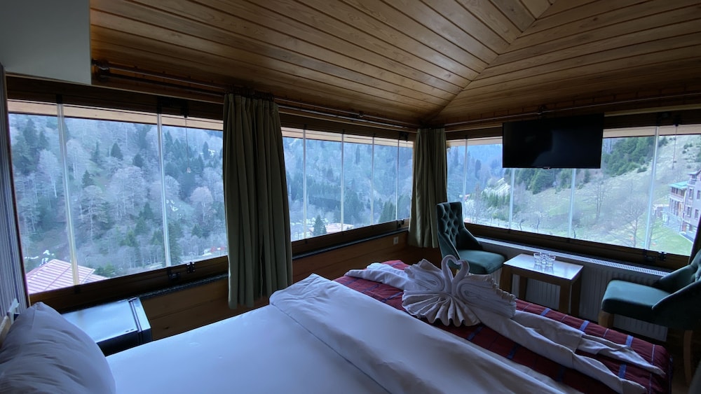 Ayder Resort Hotel 72/83