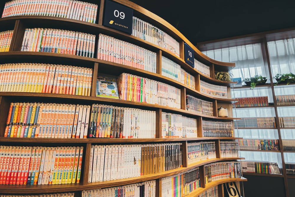 Quintessa Hotel Kokura Comic & Books 8/50