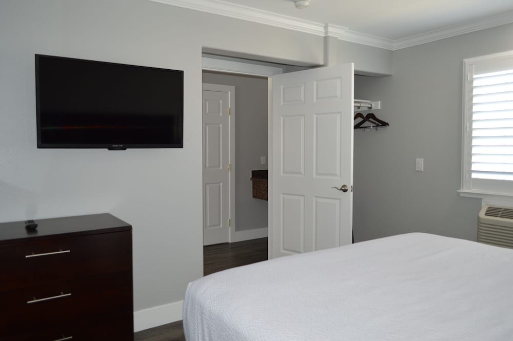 Fairview Inn And Suites Healdsburg 30/65