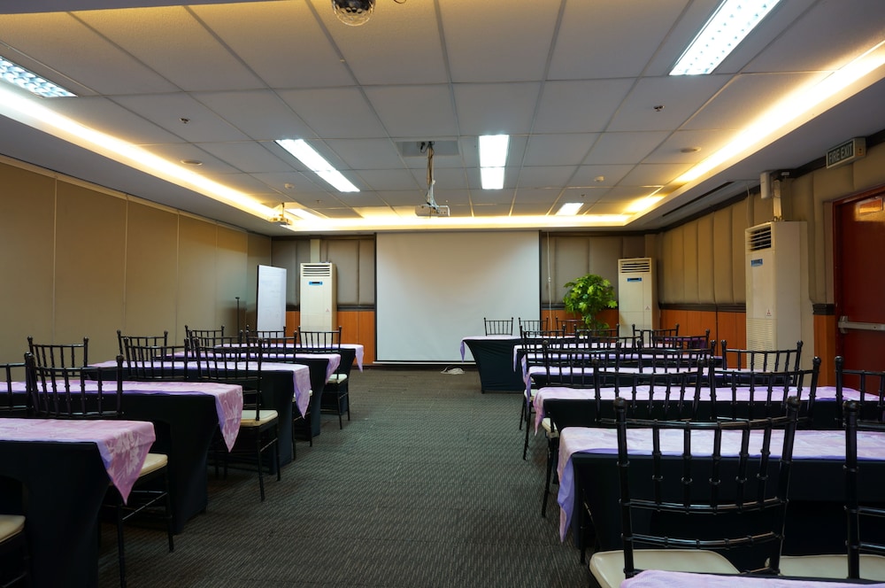 Eurotel Makati 27/31