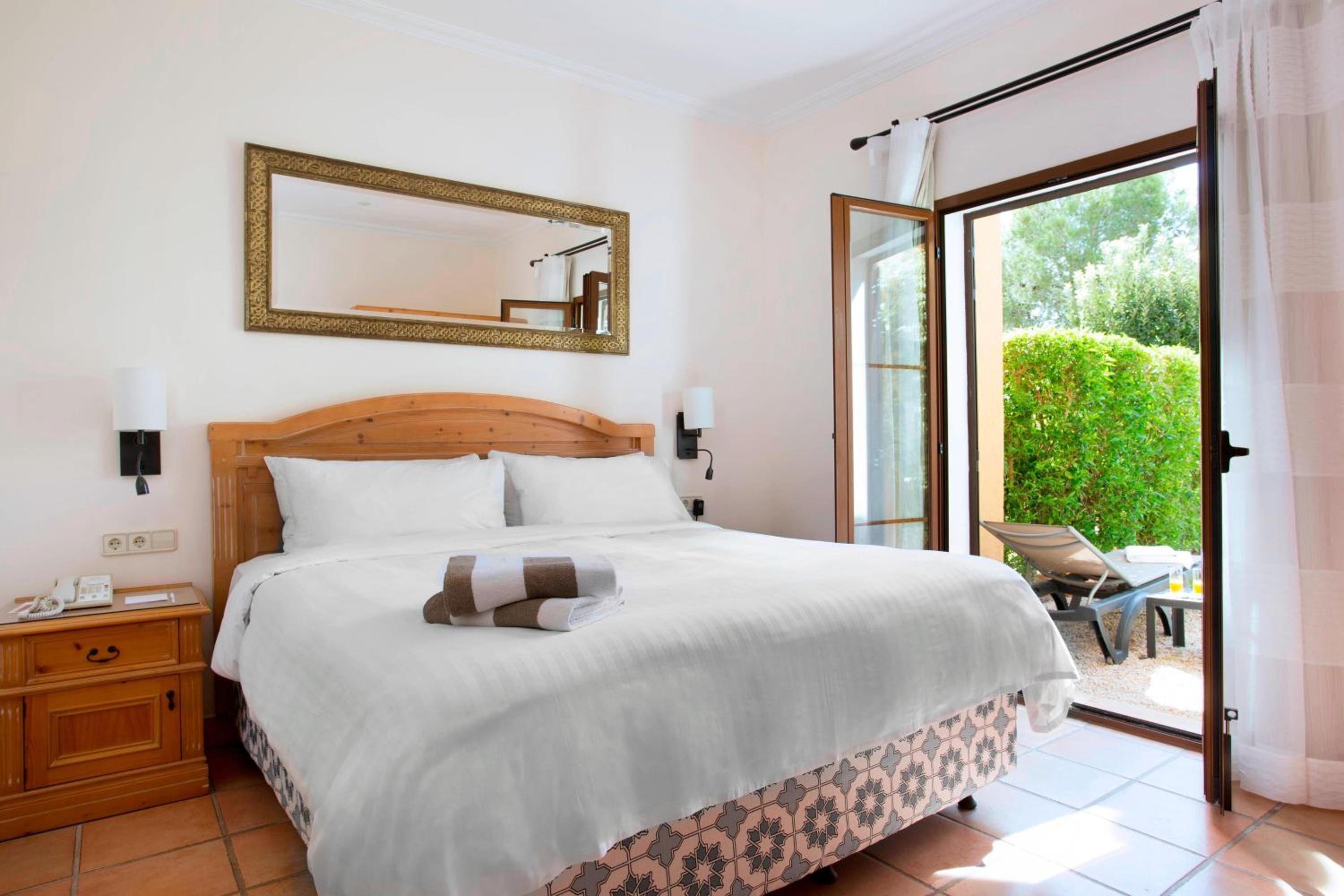 3 Bedrooms, Town House, Resort View، Marriott S Club Son Antem 4/10