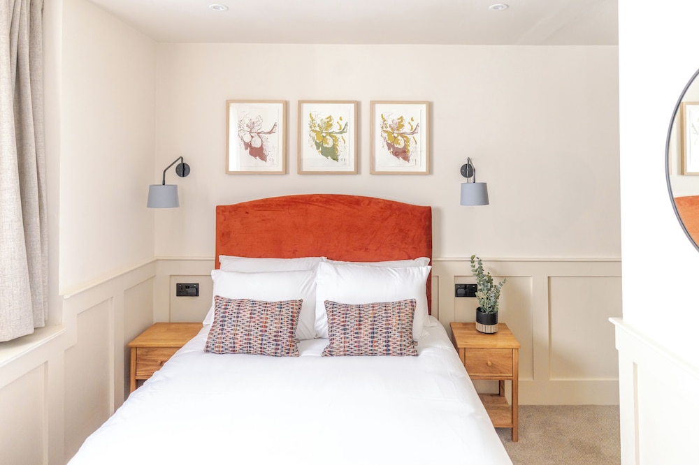Brooks Hotel Edinburgh 16/62