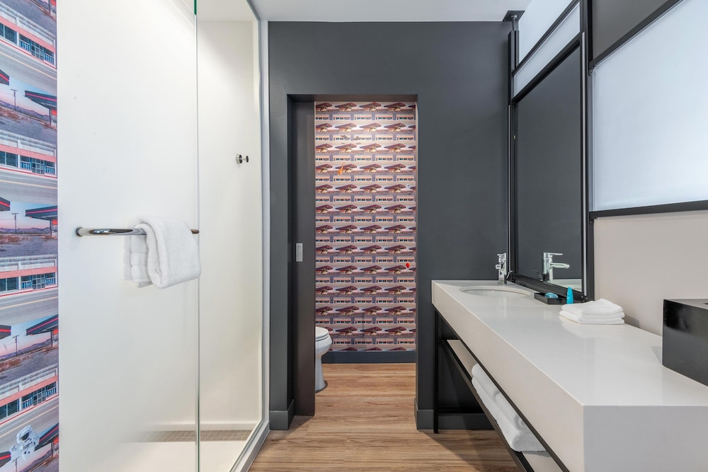 Aloft Denver North Westminster 14/32