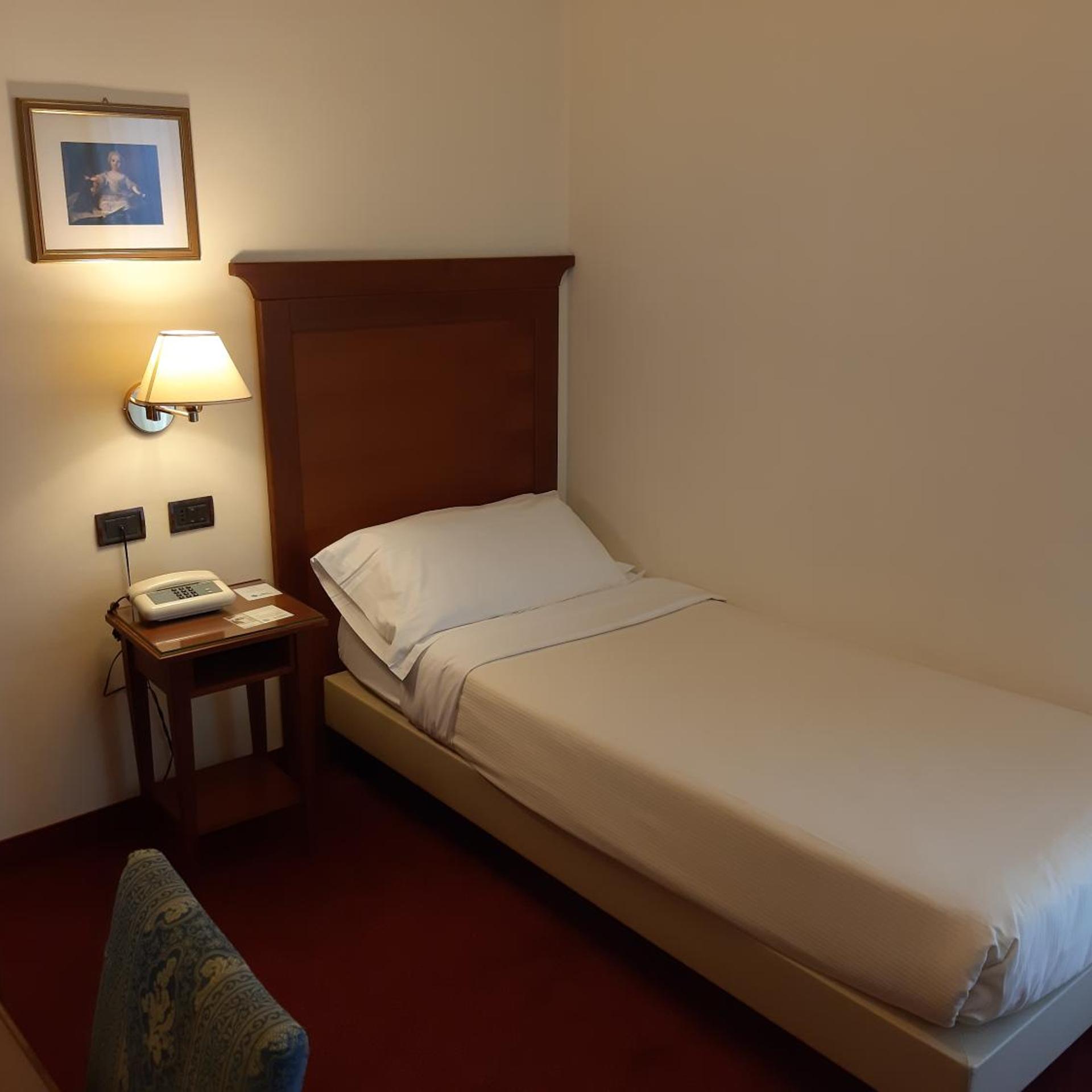 Room, Single