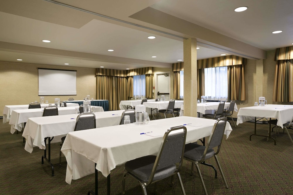 Baymont By Wyndham Seattle/Kirkland Wa 27/31