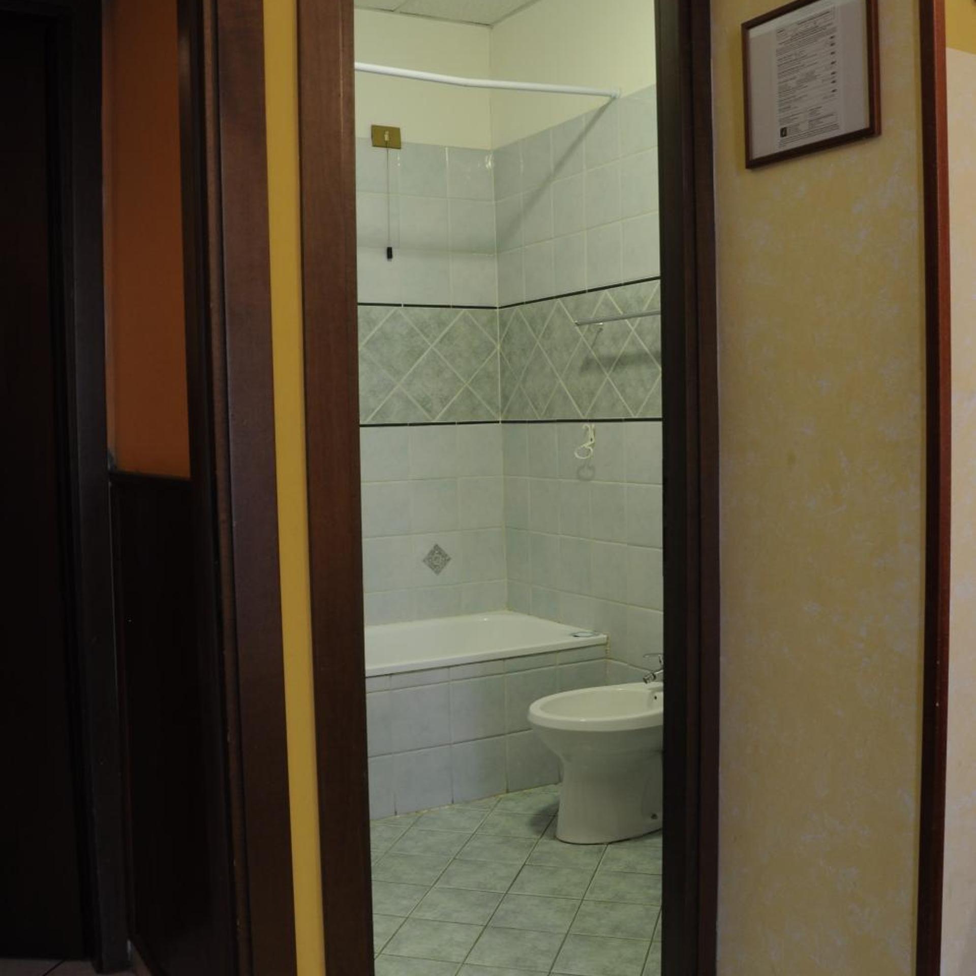 Room, Single, Private Bathroom