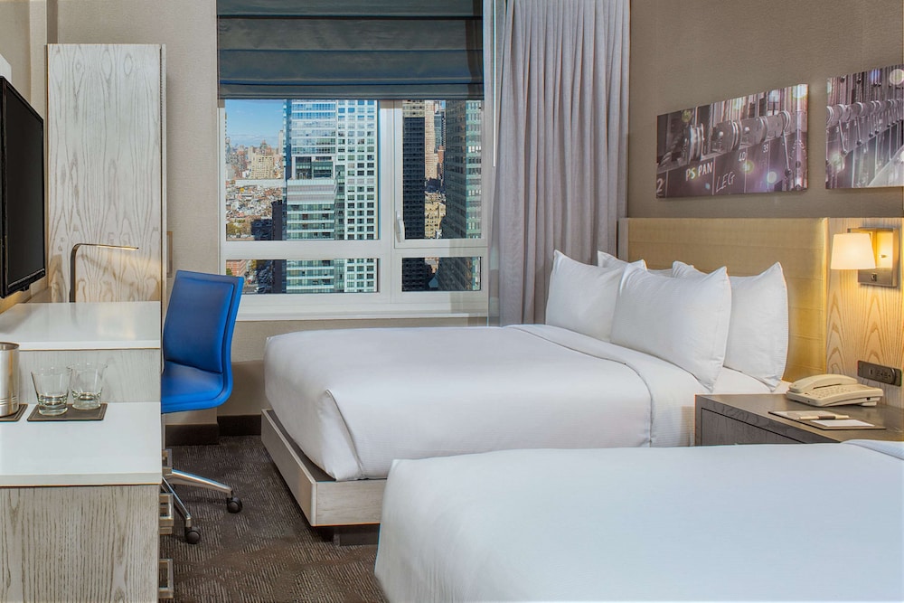 DoubleTree by Hilton Hotel New York Times Square West 19/63