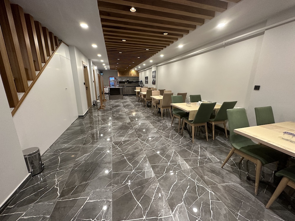 Hotel Cetin 17/19