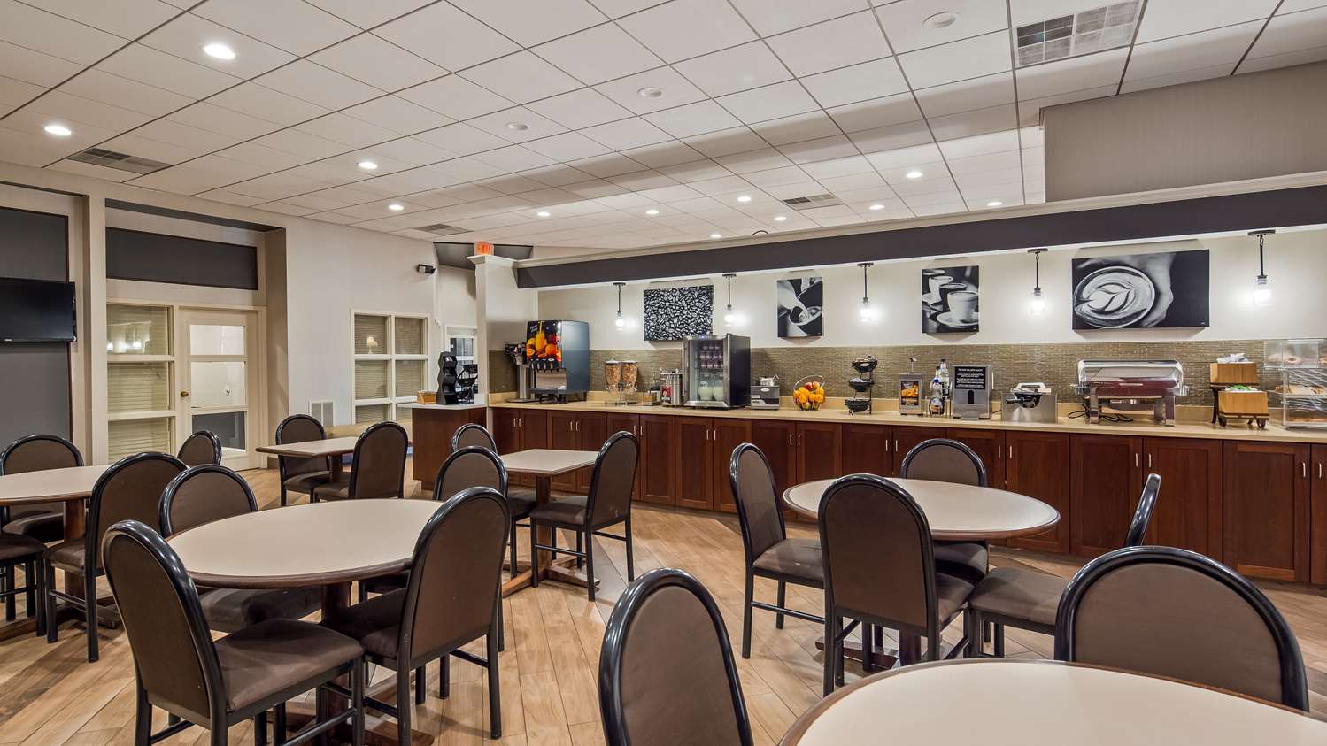 Best Western Gateway Adirondack Inn 30/32