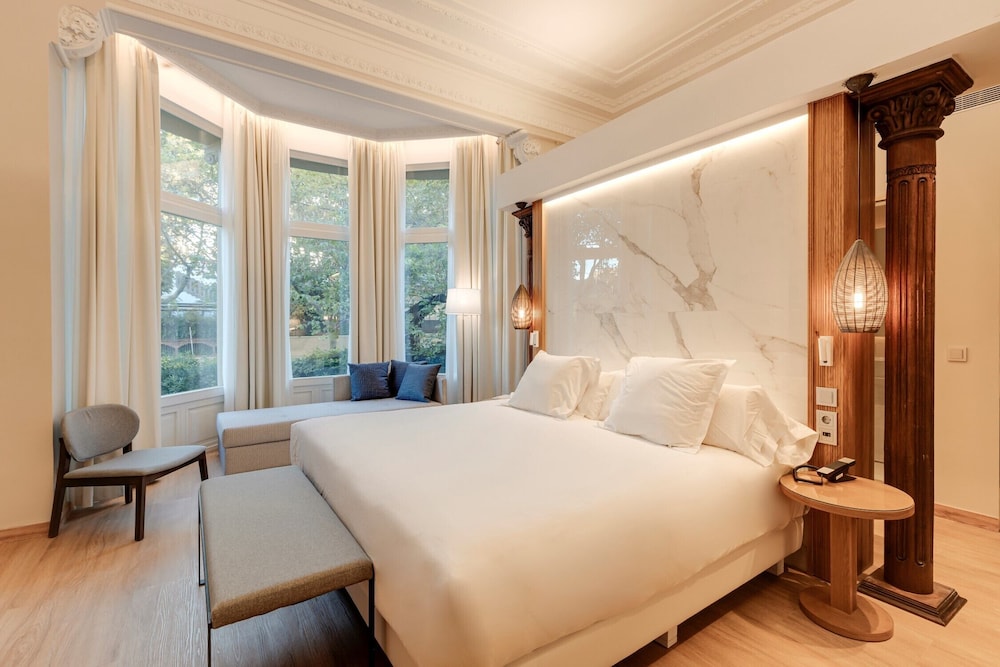 Hotel Mirlo Barcelona 11/40