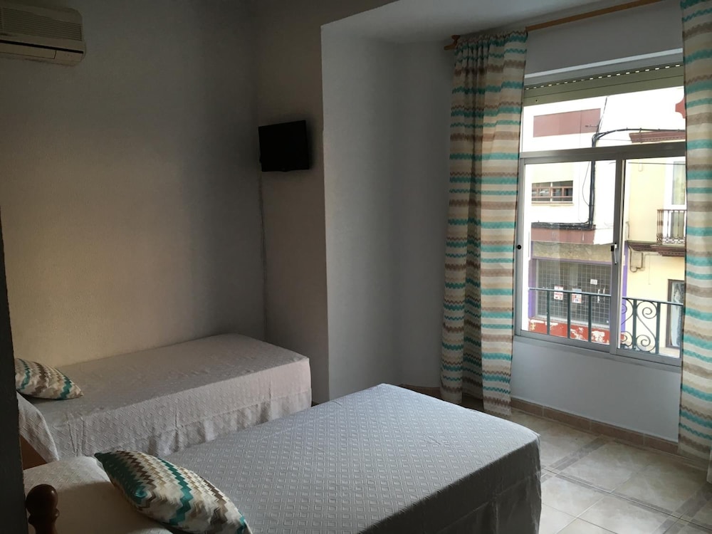 Hostal Barbate 22/50