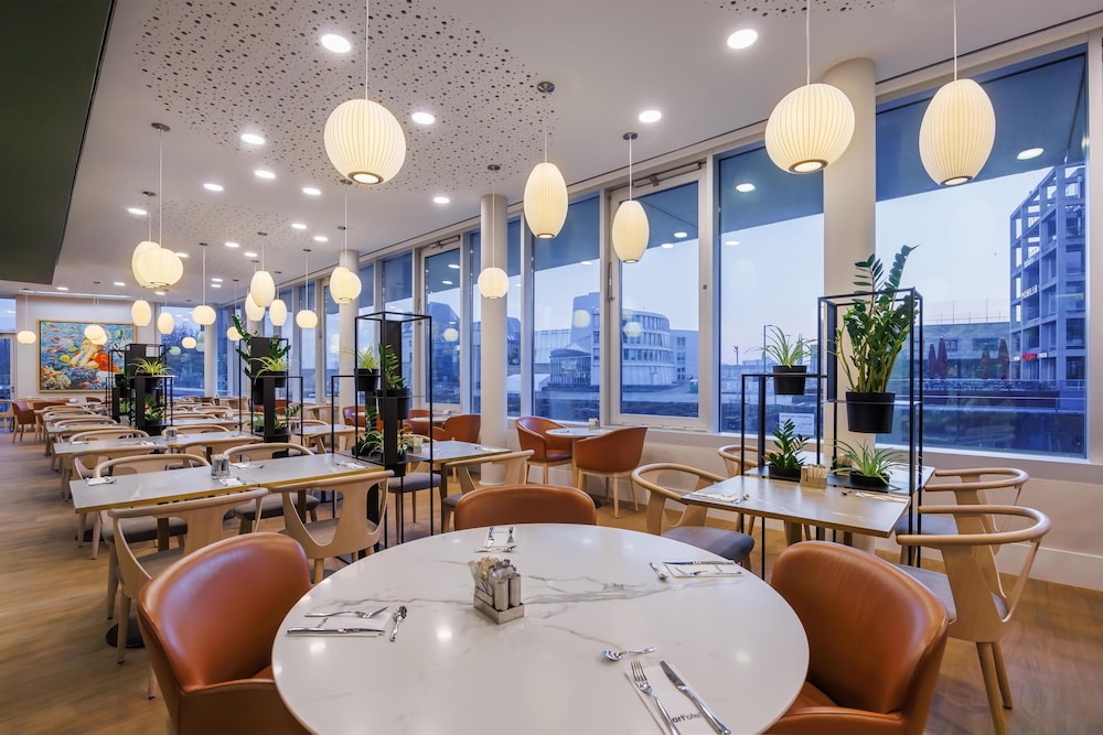 art otel Cologne powered by Radisson Hotels 33/50