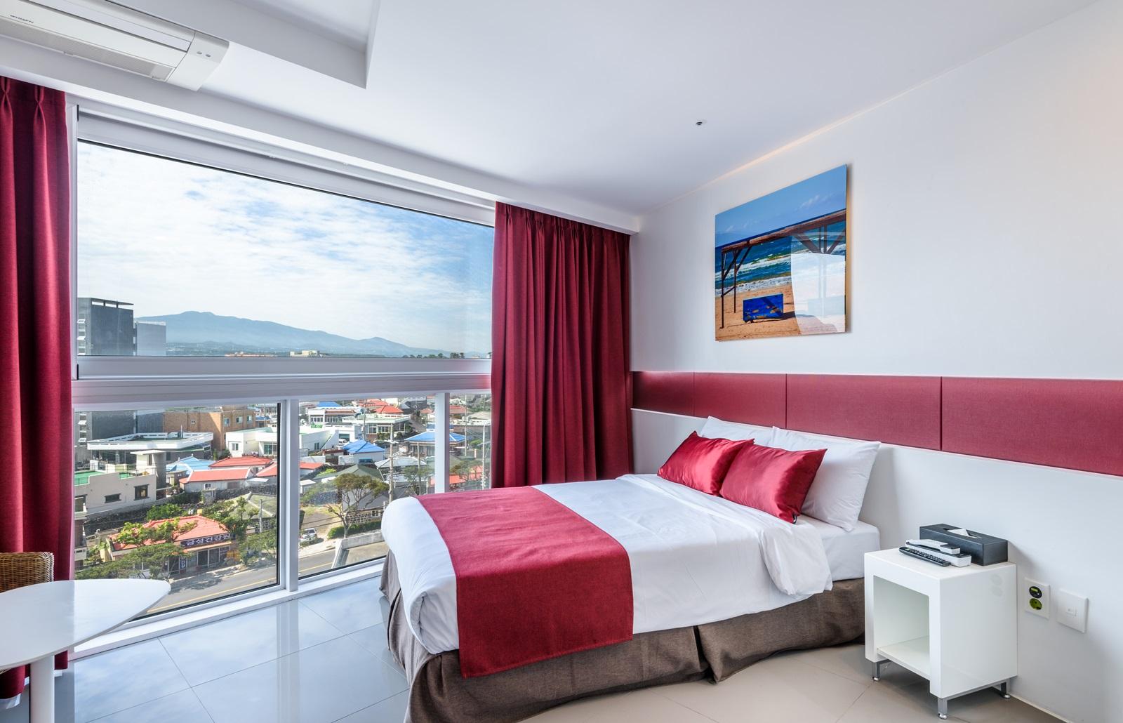Room, Double Bed, Town View