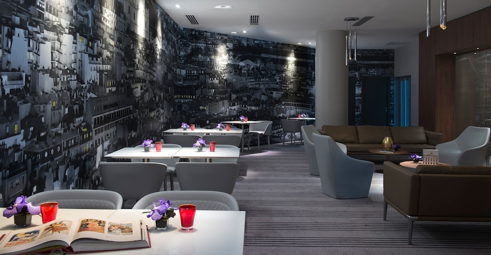 Melia Paris La Defense 57/73