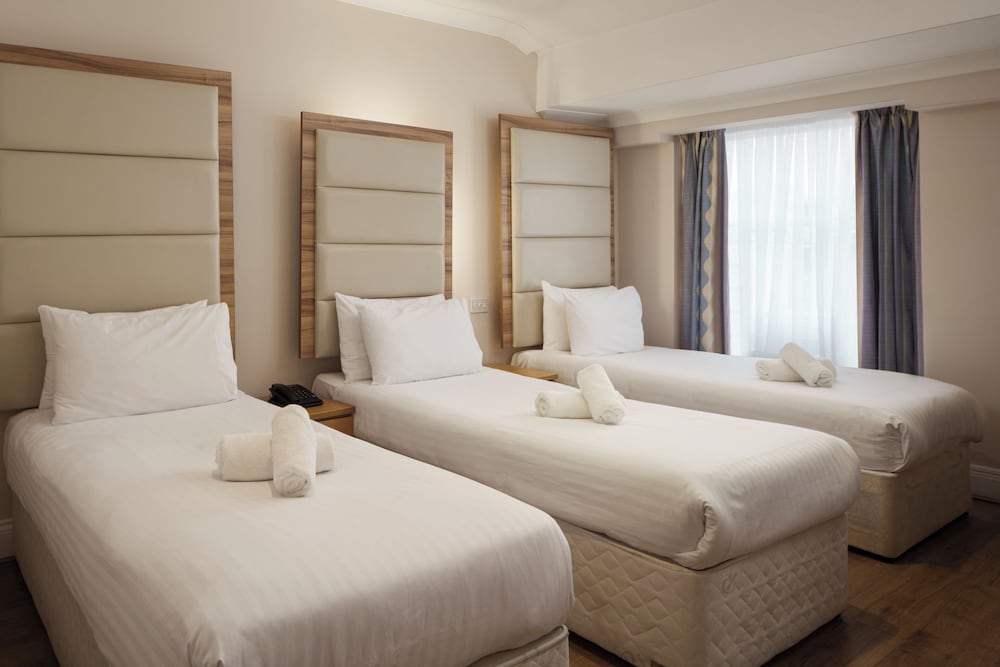 Royal Eagle Hotel 25/66