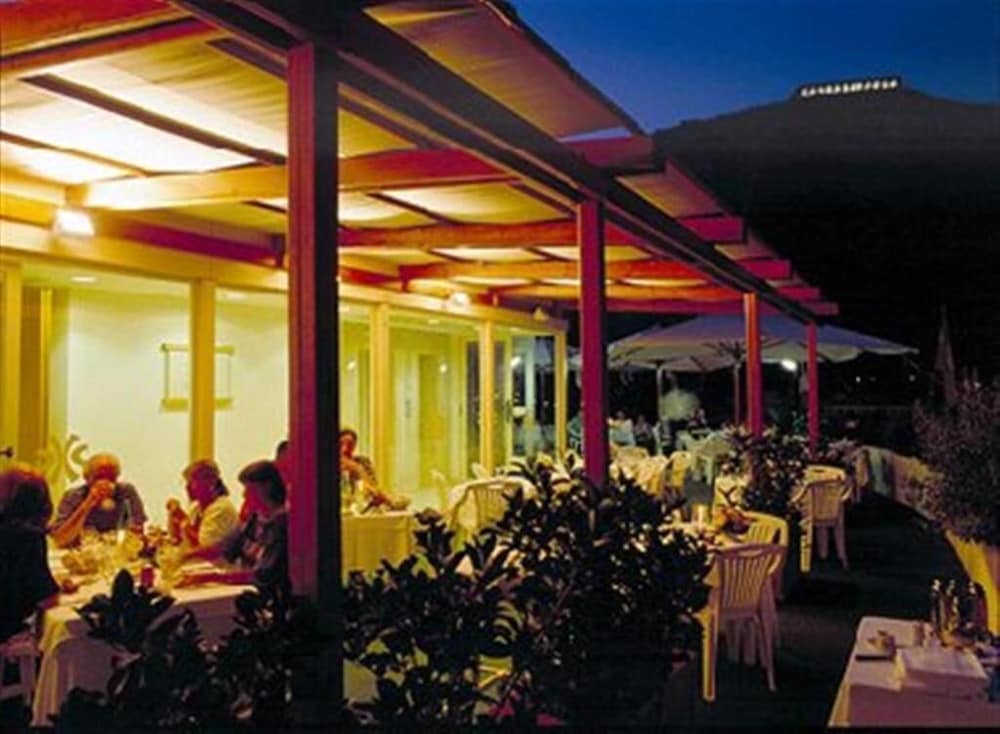 Grand Hotel Palace 48/49