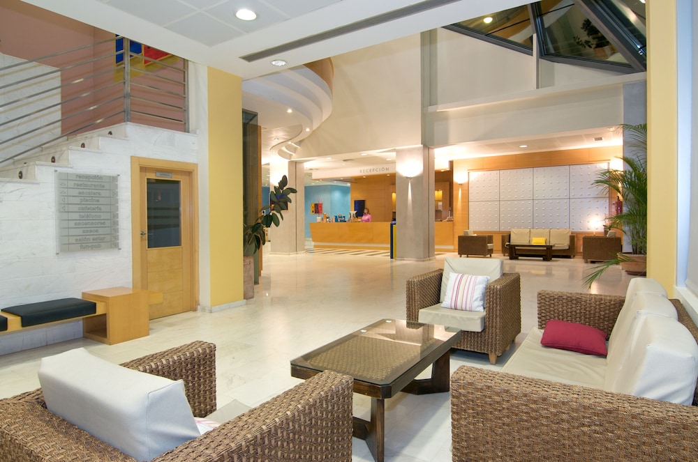 Hotel Piramide Salou 27/50