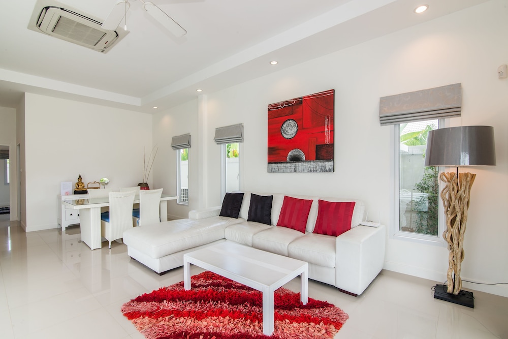 Hua Hin Pool Villa With 4 Bedrooms L27 27/50