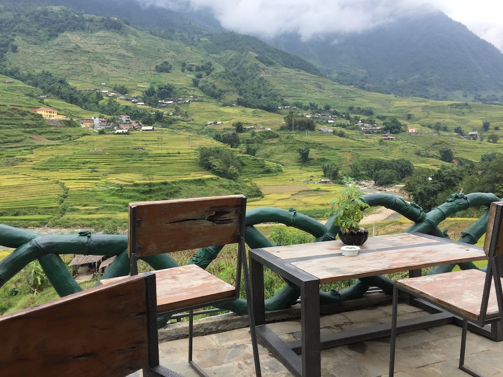 Freedom Homestay 15/50