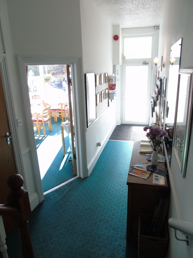 Carrington Guest House 38/50