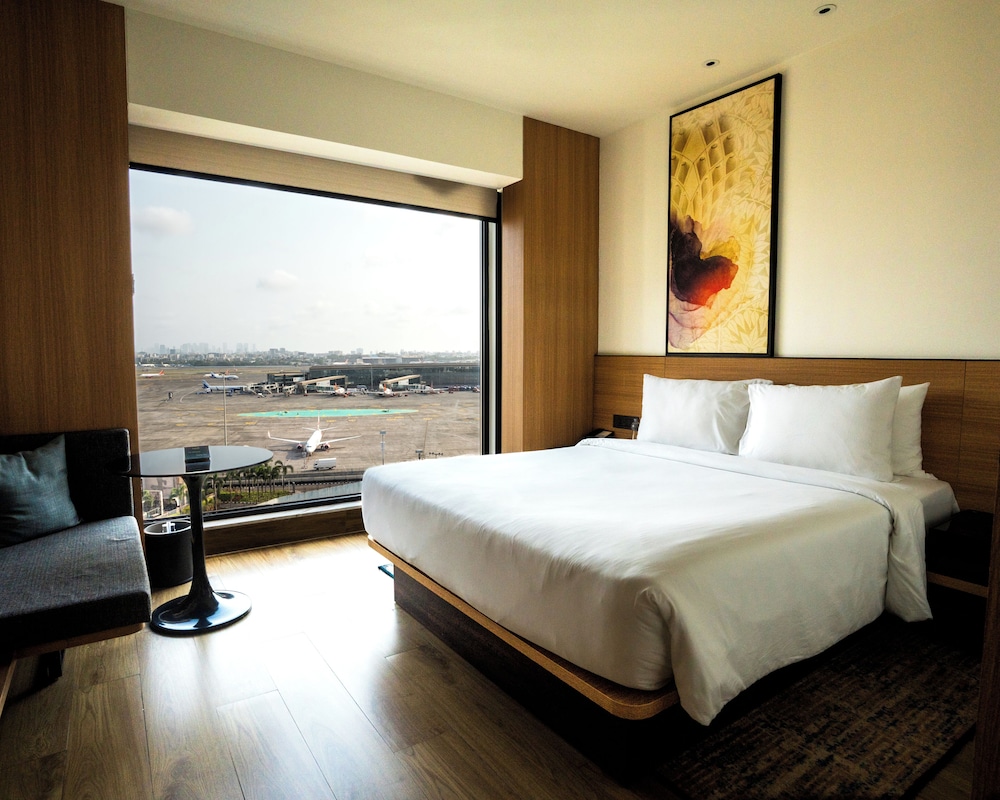 DELUXE, TWIN BEDS, GARDEN VIEW