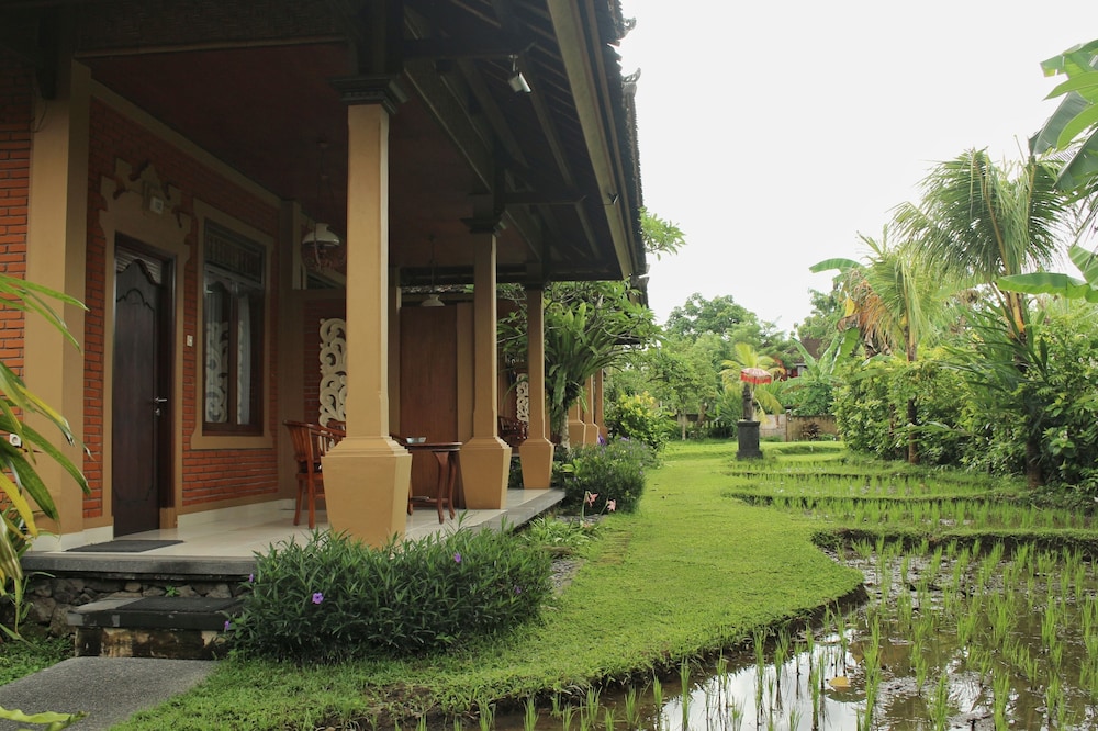 Saren Indah 8/63