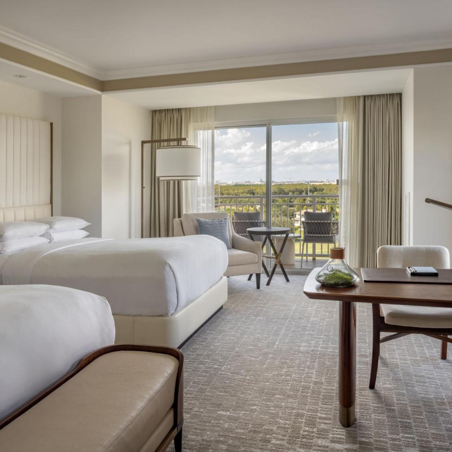 Guest Room, 2 Queen Beds, Lake Front, Pool View, Club Lounge Access
