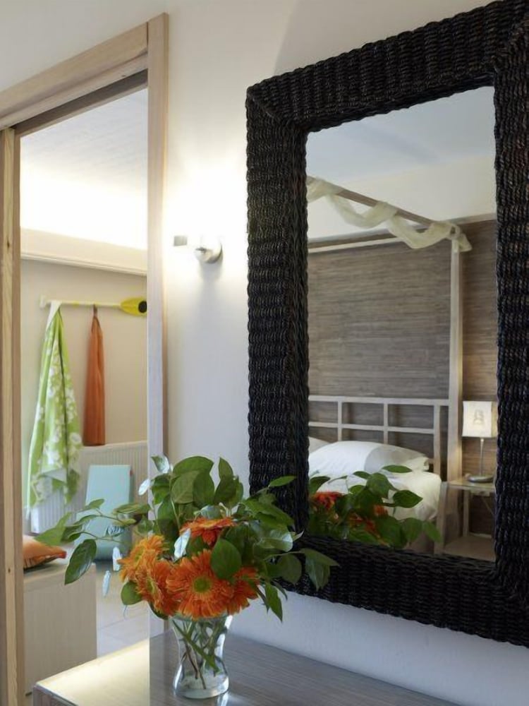 Belle Helene Hotel 23/45