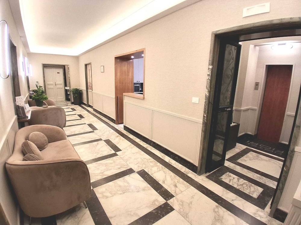 Hotel Fiori 37/59