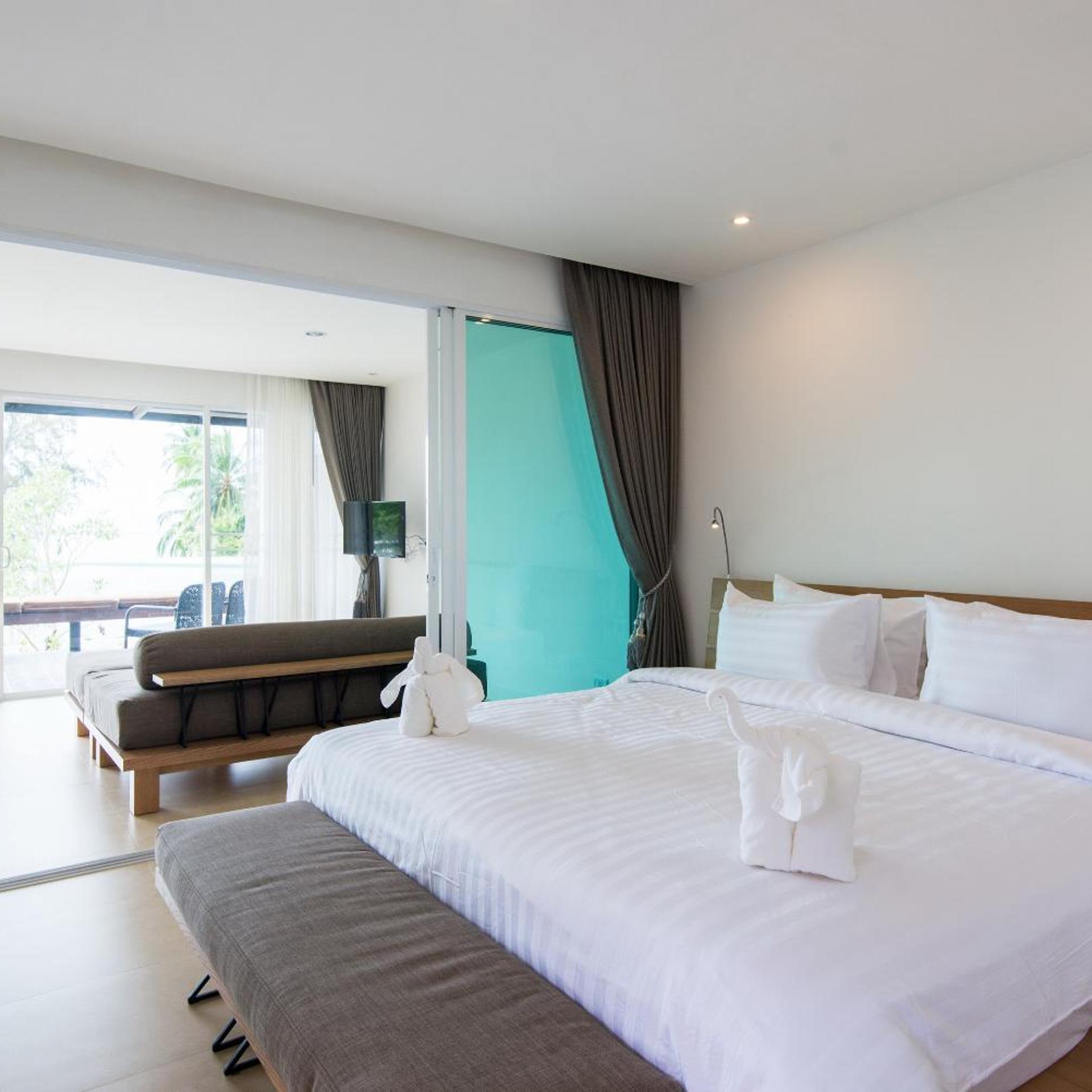 Hill, Suite, Kitchen