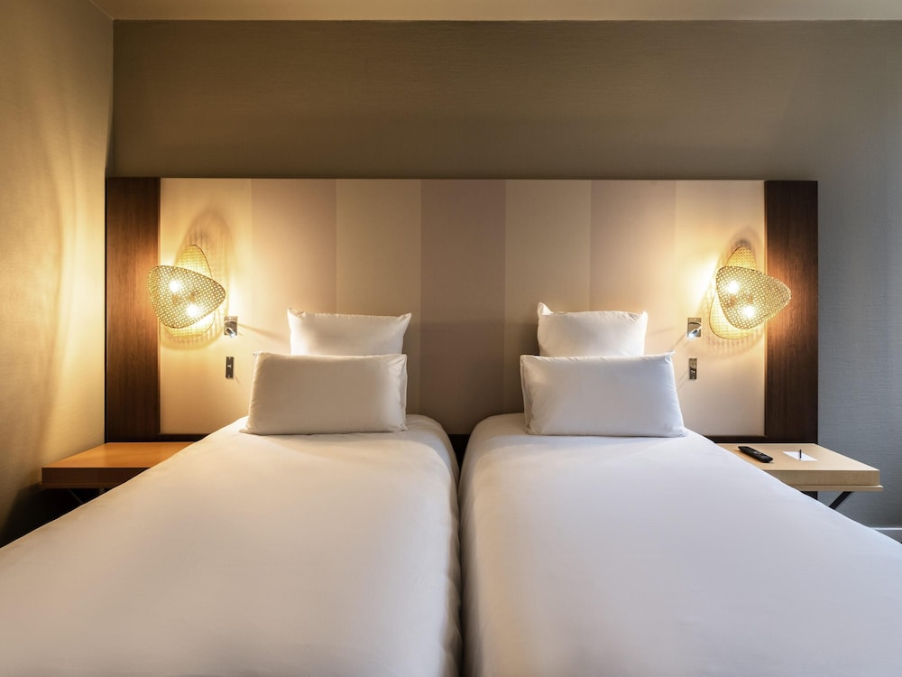Mercure Grenoble Meylan 16/46