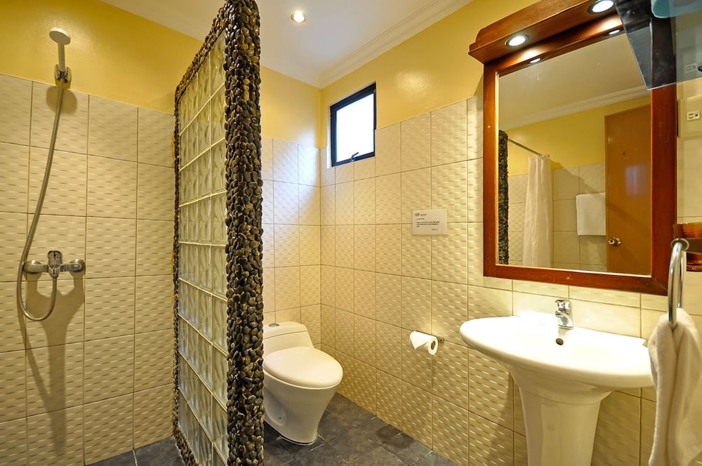 NIRVANA BEACH RESORT 49/50