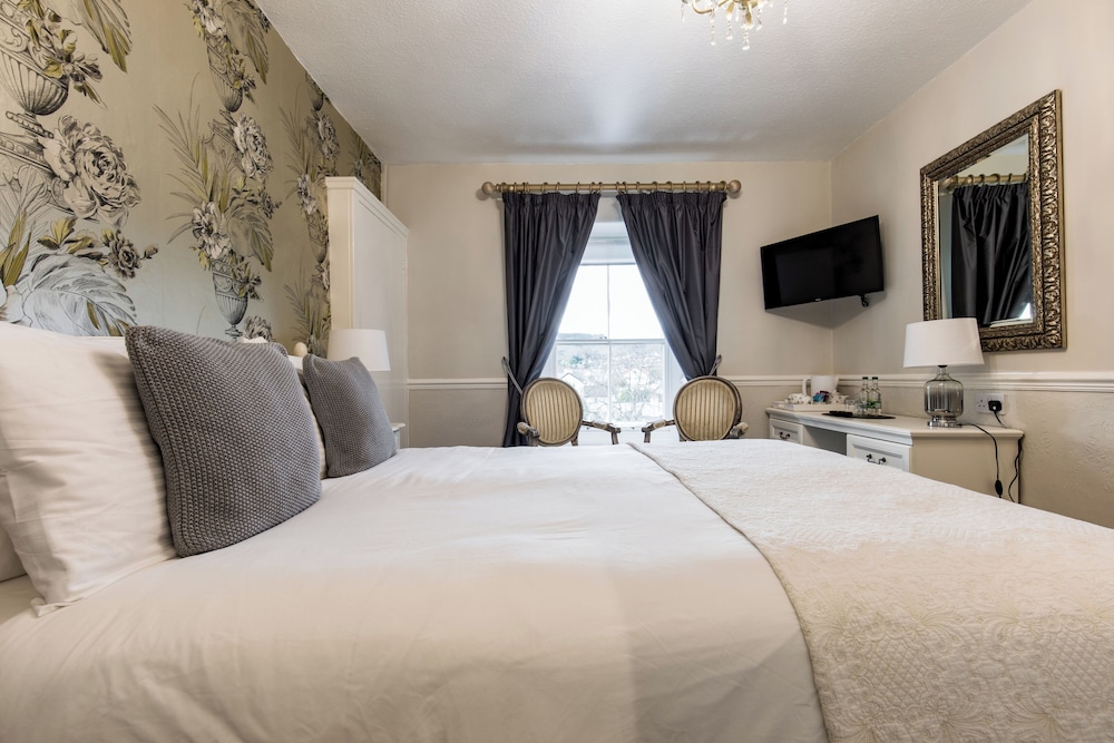 Mount Pleasant Hotel 12/50