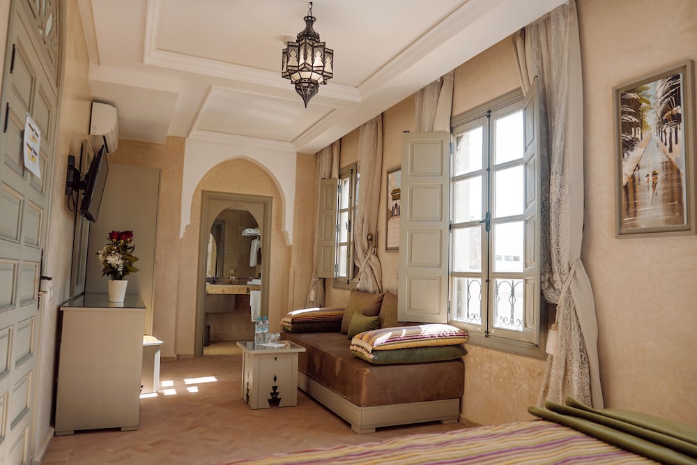 Riad Zidania 52/74