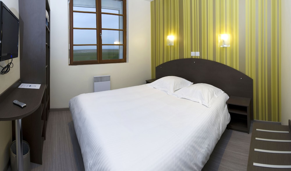 Auberge De La Baie 10/61