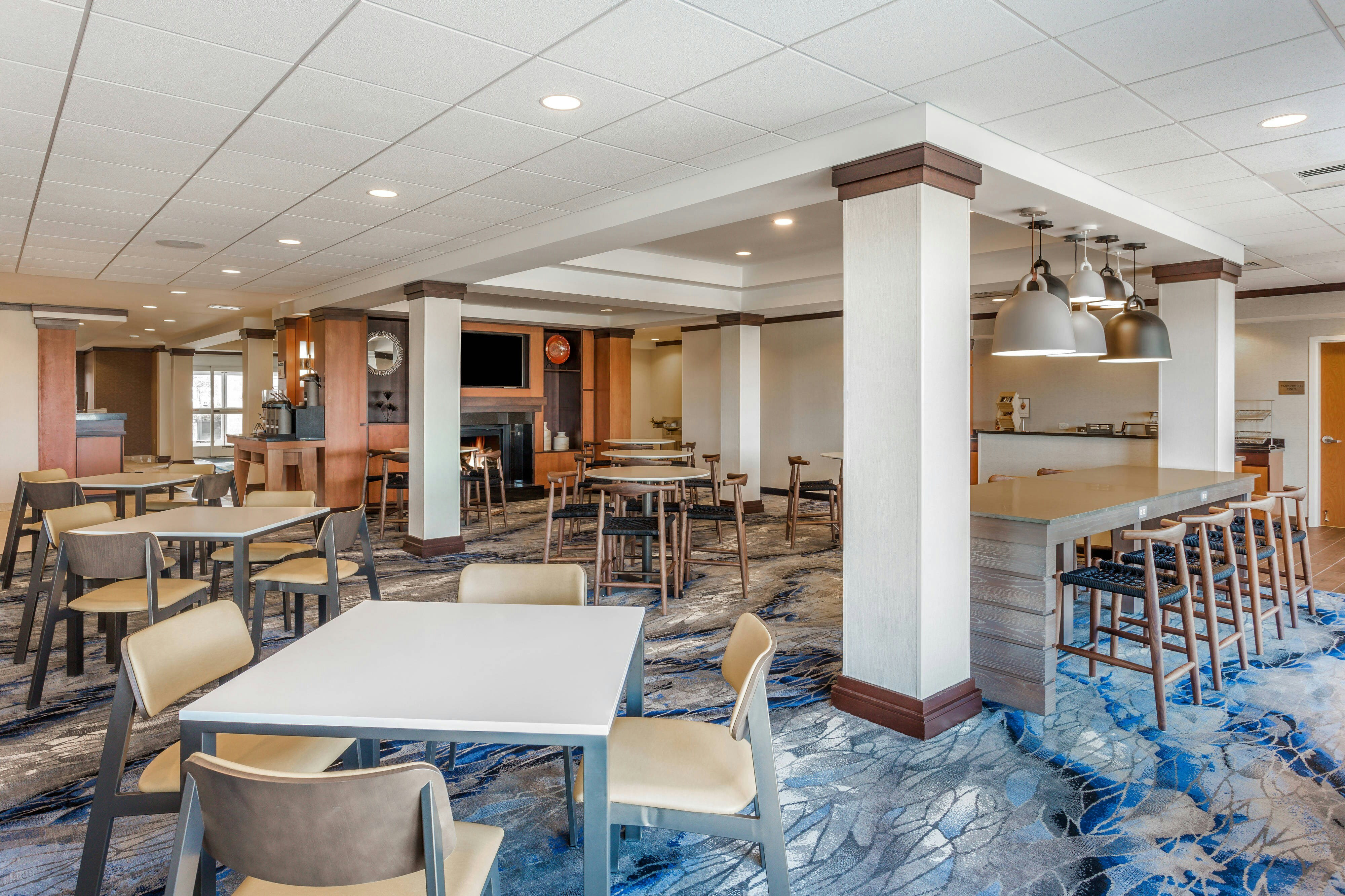 Fairfield Inn Suites by Marriott Madison East 31/35