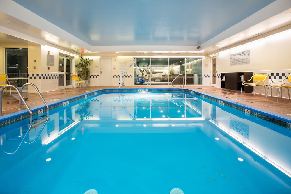 Fairfield Inn Suites Boston Milford in MILFORD - MA