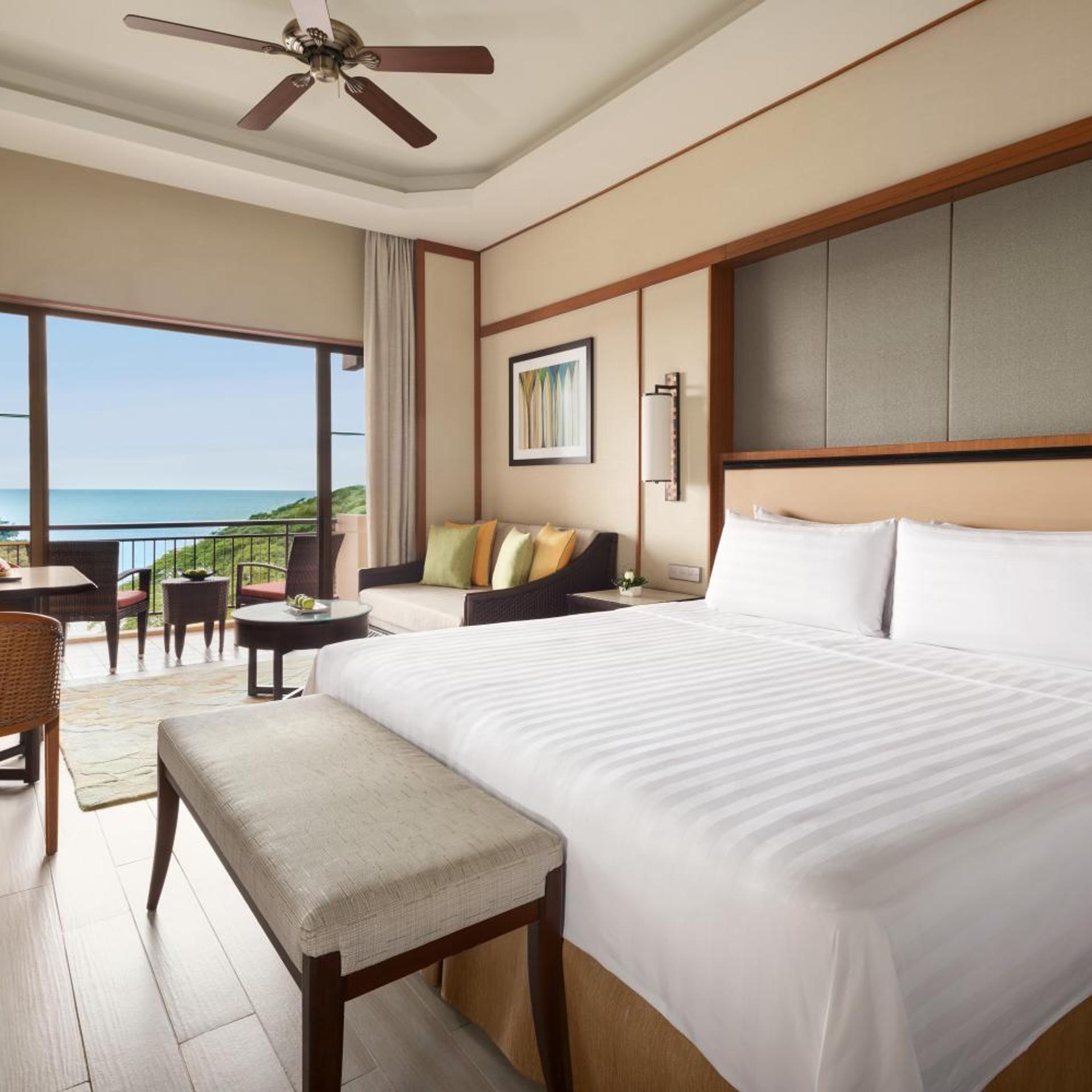 Deluxe, Double Bed, Sea View, Garden Wing