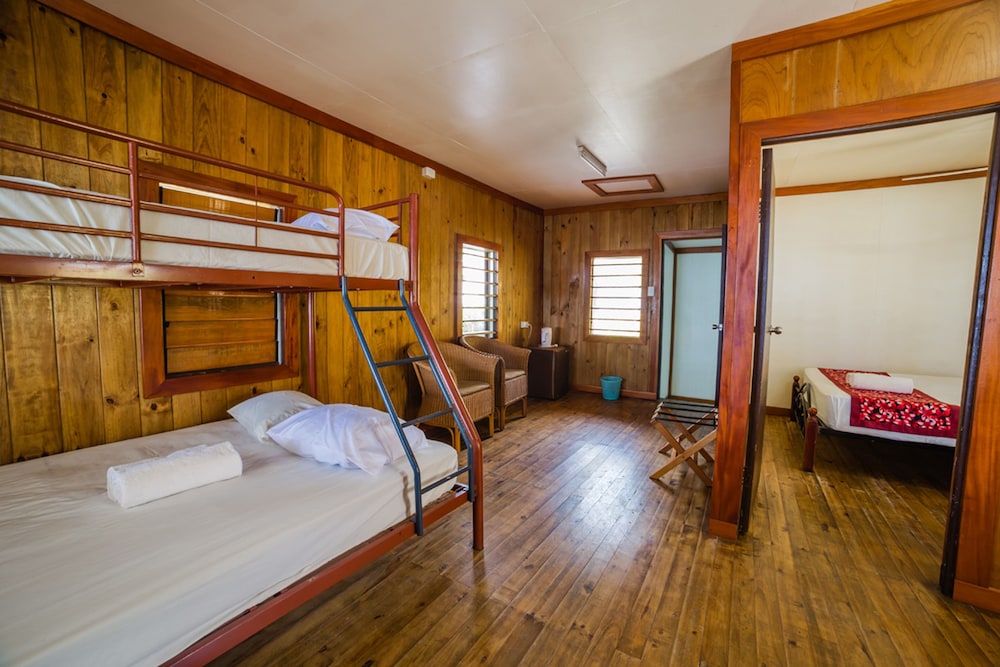 Ratu Kini Backpackers & Dive Resort 38/67