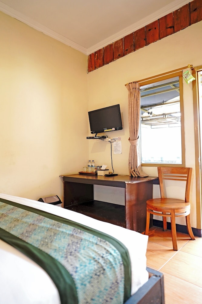 Saung Balibu Hotel 35/68
