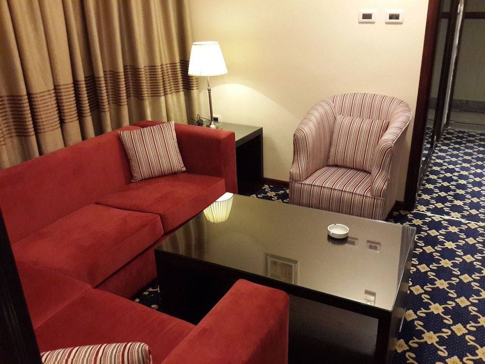 Al Thuraya Hotel 29/35