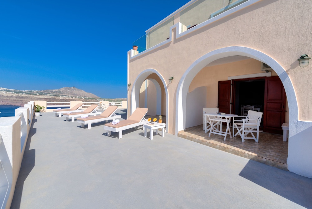 Akrotiri Apartments 42/50