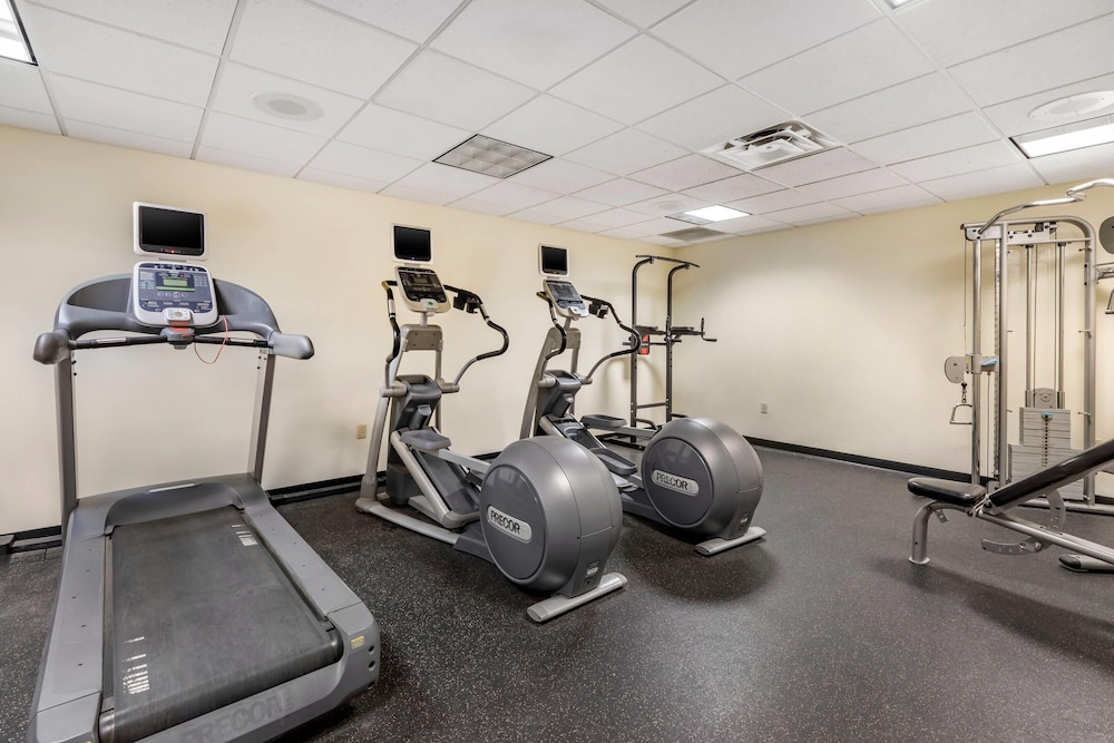 Three Bears Waterpark Resort Near Tomah, an Ascend Collection Hotel 27/50