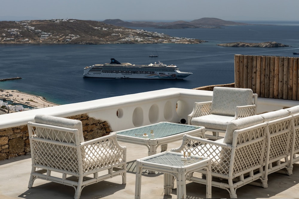 Mykonos Divino 33/50