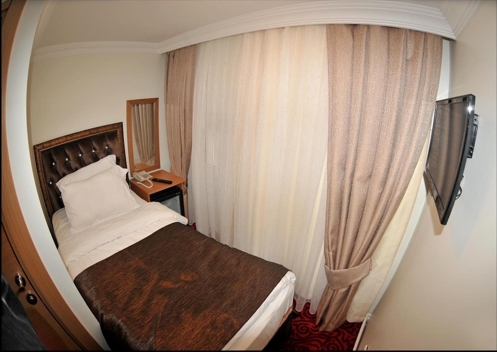 Palace Point Hotel 20/42