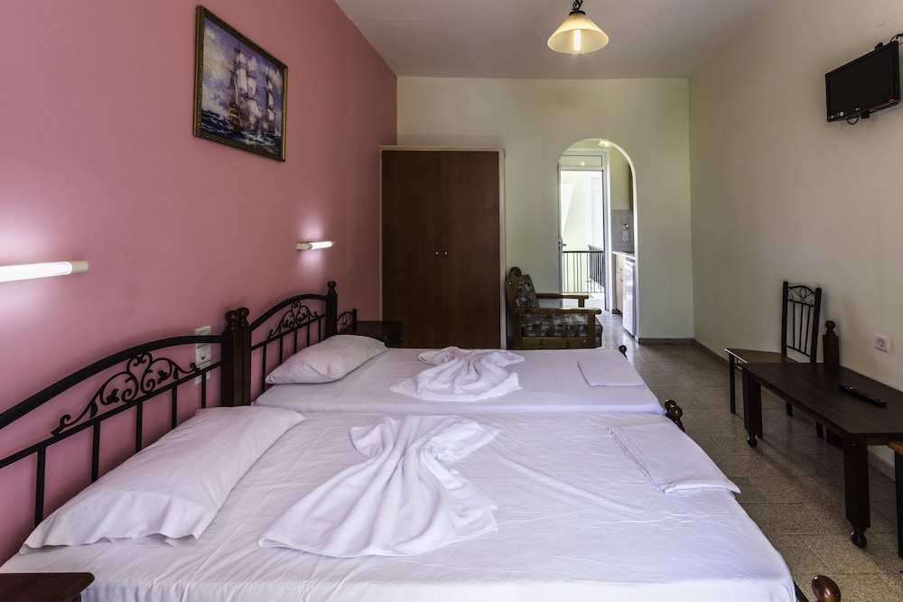 Studio, Double Bed