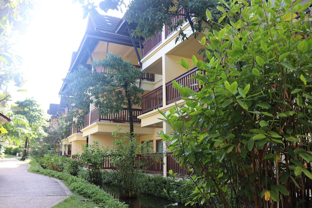 The Sun Club Khao Lak by Katathani in TAKUA PA
