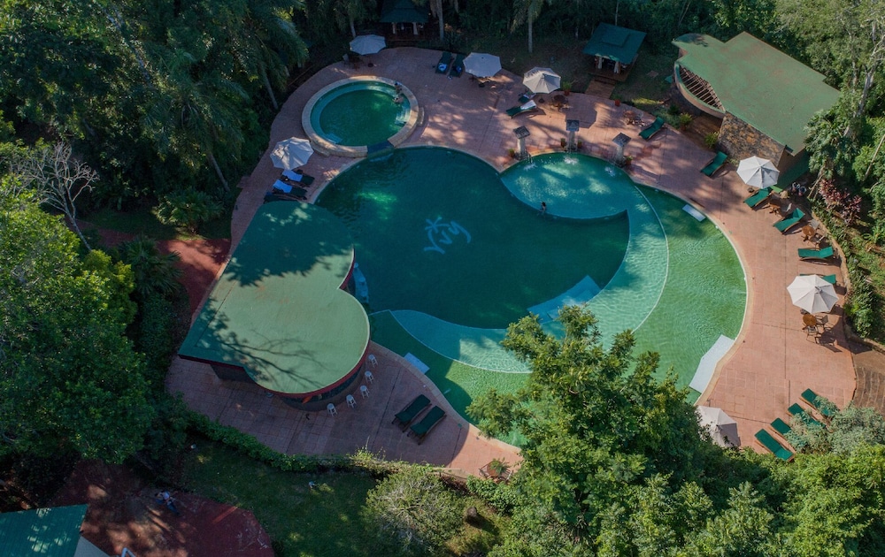 Yvy de Selva Hotel 47/51