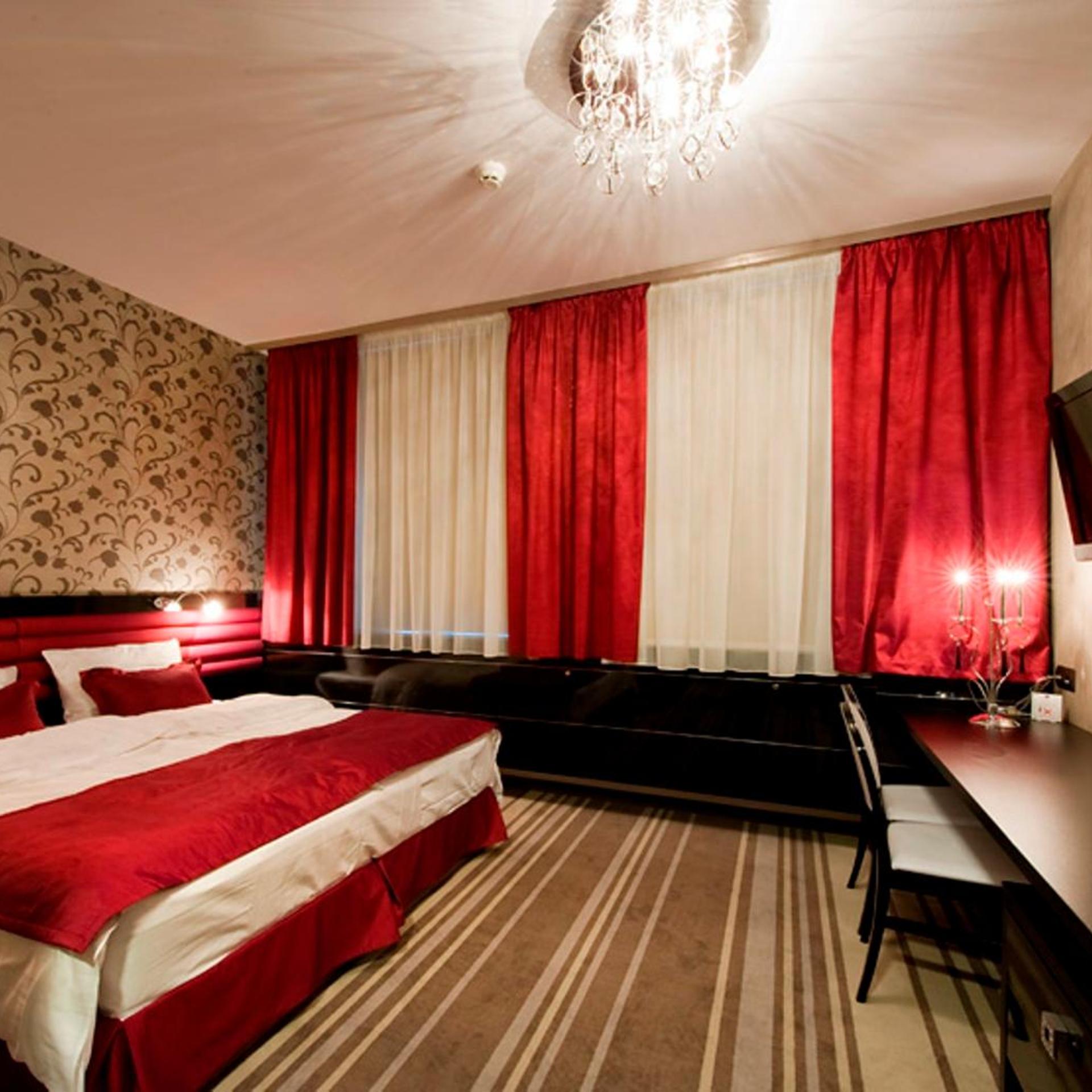 HOTEL SYMFONIA(EX. BEST WESTERN Symfonia Hotel) 13/50