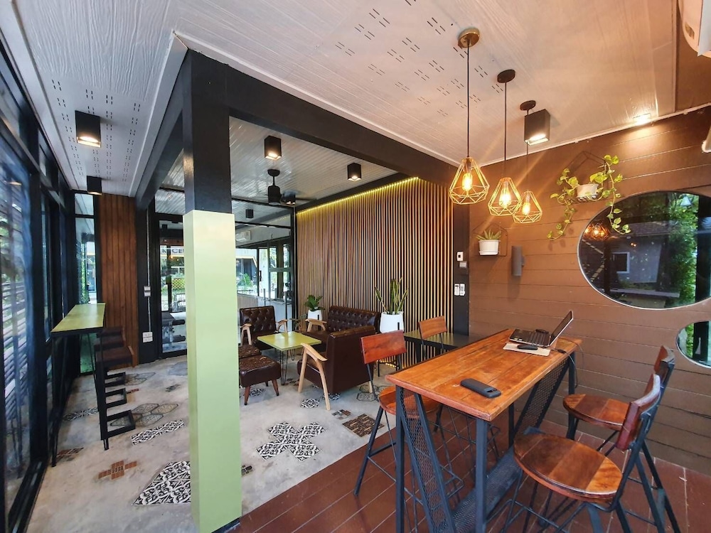 Golden House Hotel Sakaeo 34/50
